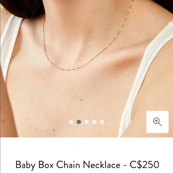 SOLD - (Brand new) Mejuri baby box chain necklace - 14k yellow gold - Picture 5 of 9